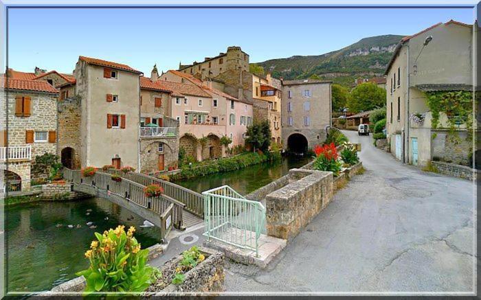 Chambre D Hotes Independante Dans Village Medieval Creissels Buitenkant foto